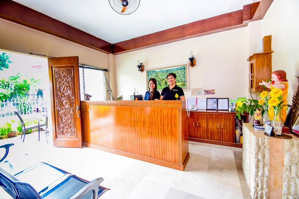 Kalibo Hotel Buitenkant foto