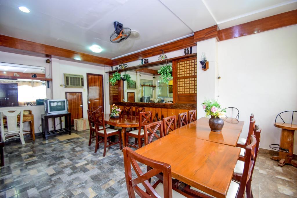 Kalibo Hotel Buitenkant foto
